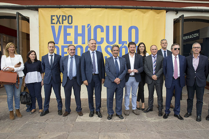 implicar Skalk su El presidente destaca que la Feria del Vehículo de Ocasión contribuye al  repunte del sector y a dinamizar Torrelavega | claudioacebo.com